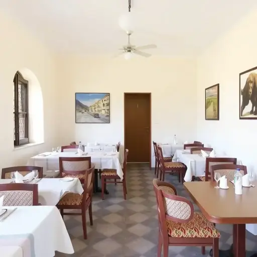 Hostal Restaurante Carolina